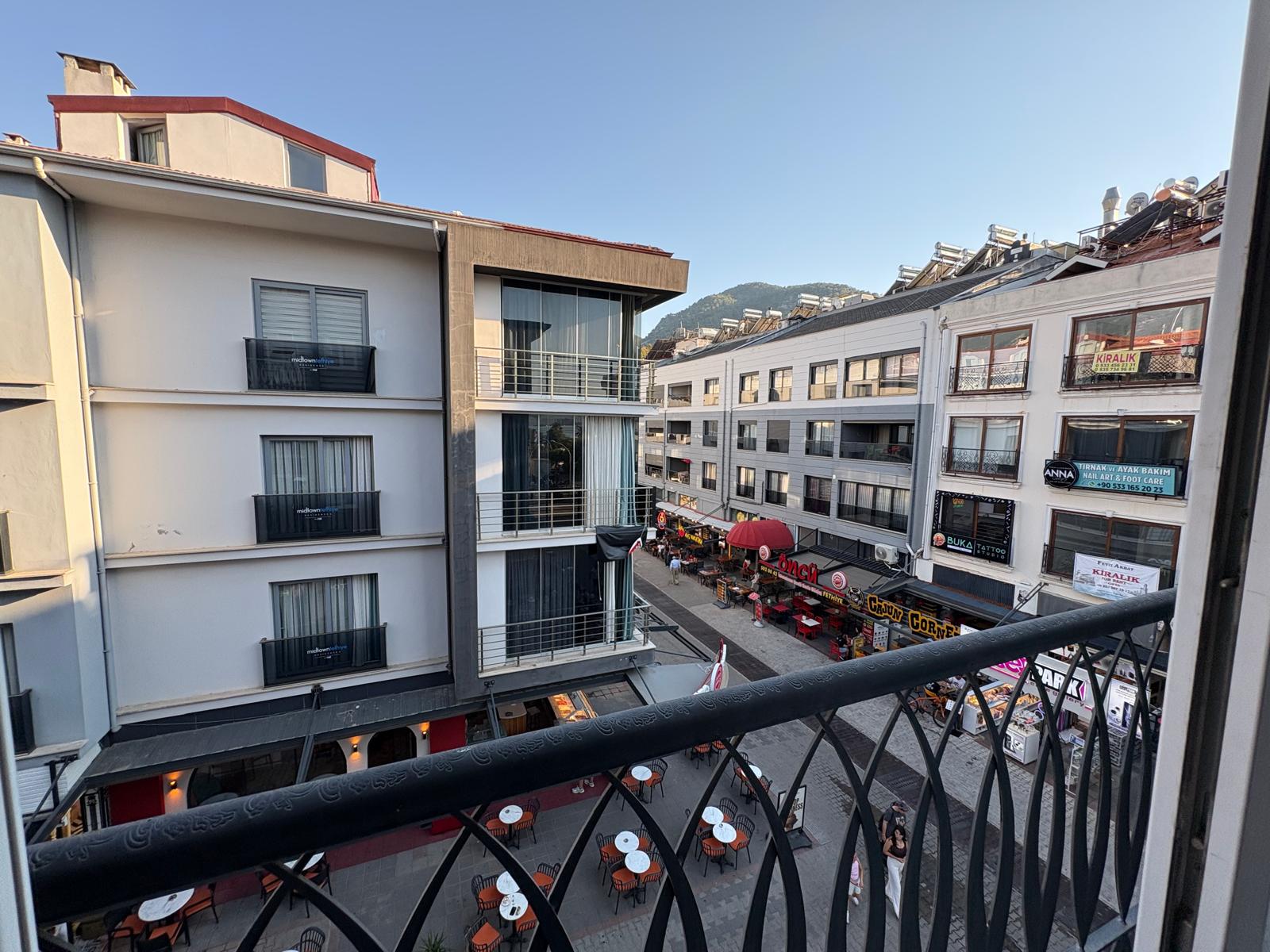 Şehir Merkezinde Ful Eşyalı 2+1 Lüx Deniz Manzaralı Daire - 4